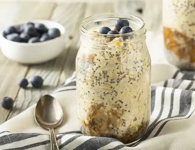 Yulaf Ezmesine Tatlandırılmamış Protein Tozları: Türler, Seçim Kriterleri ve Kullanım Önerileri