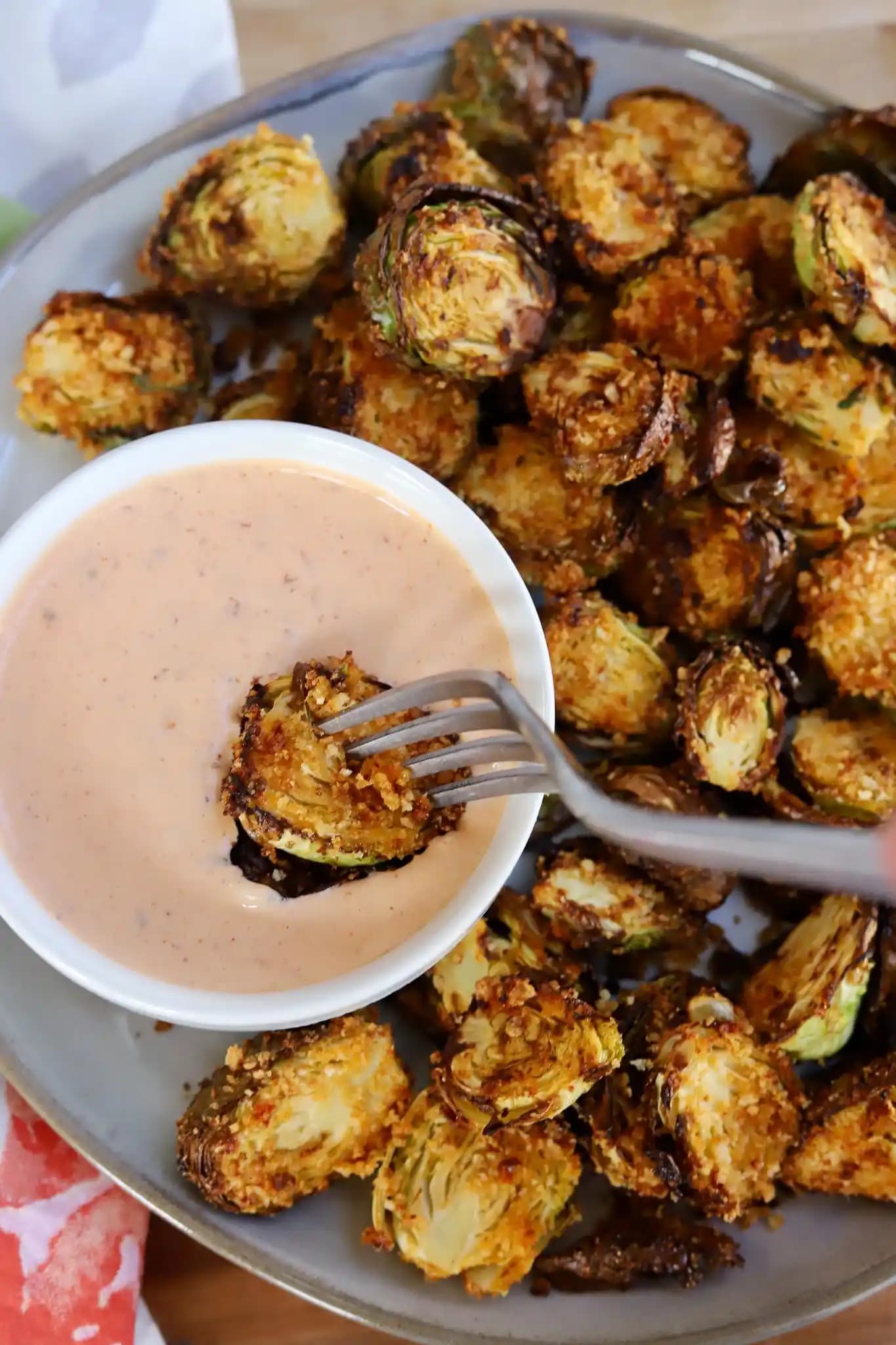 Bang Bang Soslu Hava Fritözünde Brüksel Lahanası Tarifi ve Püf Noktaları