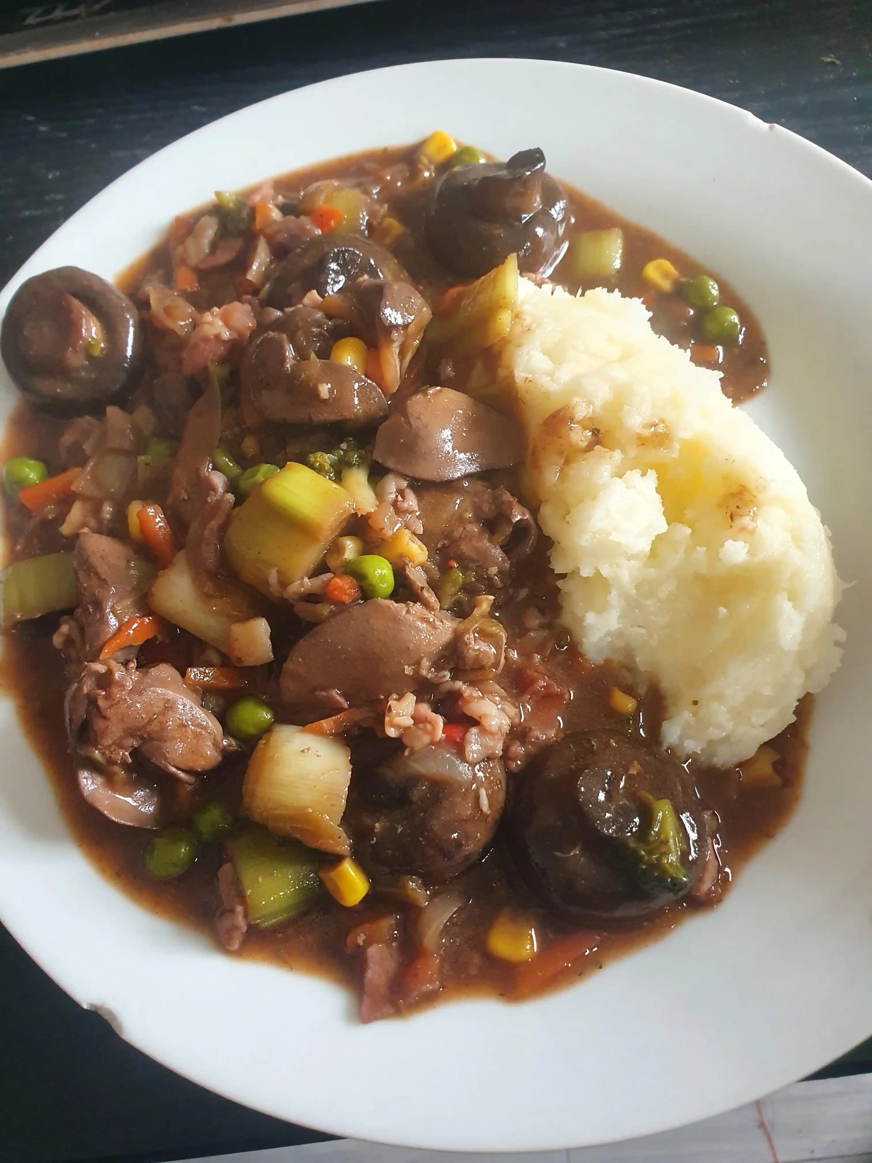 Tavuk Ciğeri: Demir ve Protein Kaynağı Olarak Ekonomik ve Besleyici Bir Seçenek