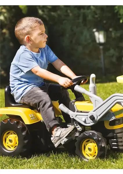 Çocuklar İçin Pedallı Traktörler Karşılaştırması: Dolu Kepçeli ve Micromax Römorklu Traktör 1