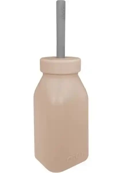 Bebek ve Çocuklar İçin Silikon Şişe ve Pipetli Bardak Karşılaştırması