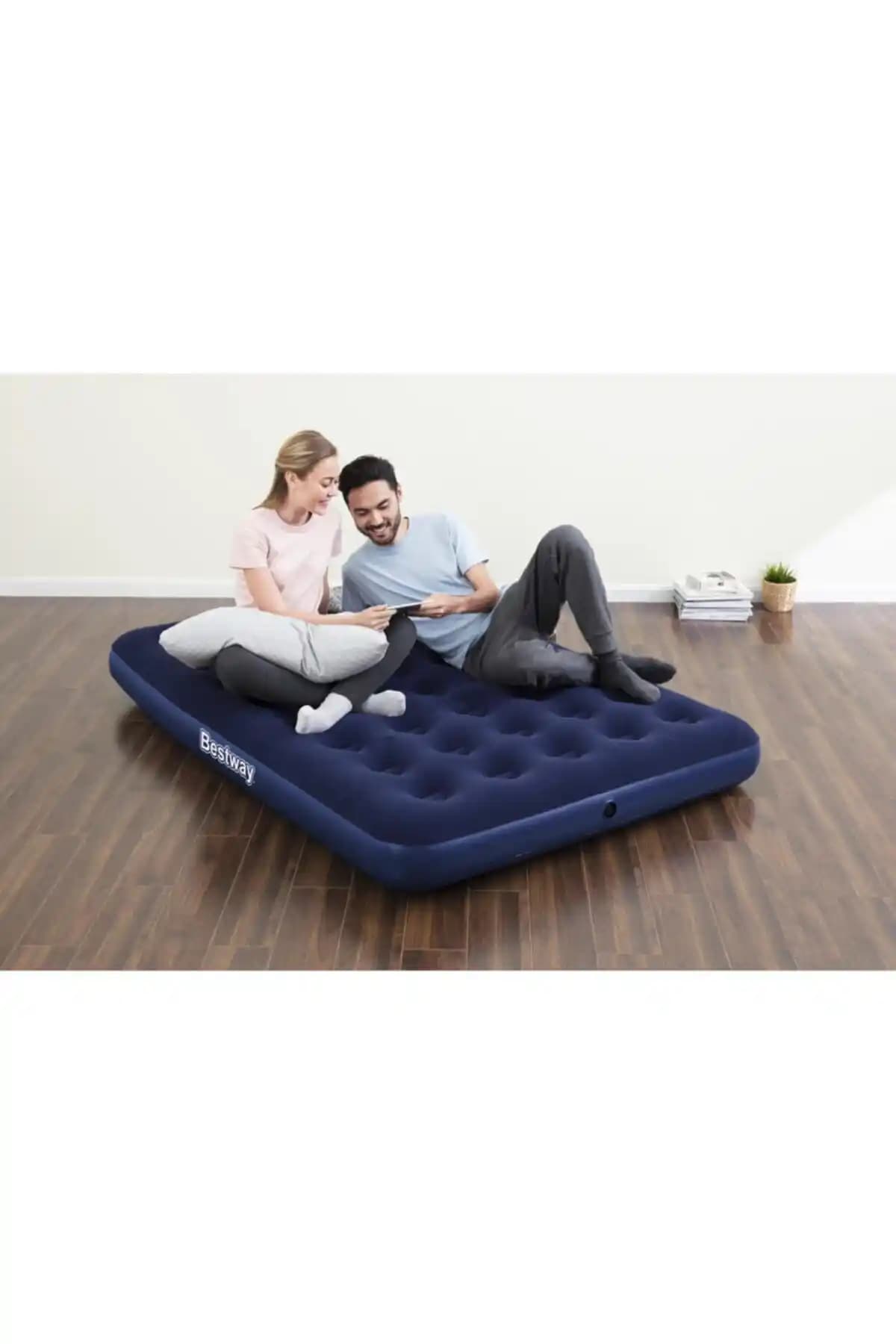 Bestway Çift Kişilik Şişme Yatak: Hızlı Şişirme ve Dayanıklı Tasarım Özellikleri