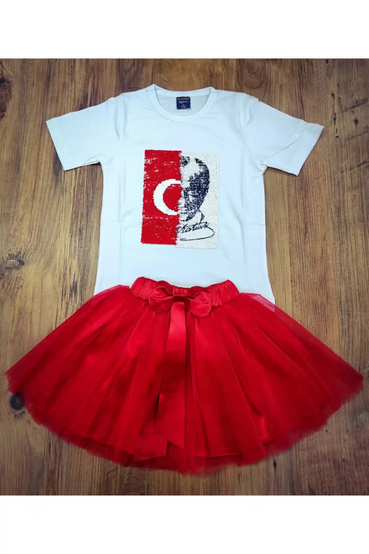 Çello Mello Kız Çocuk Çift Taraflı Tişört ve Etek Takımı Modern ve Rahat Yaz Giyim Seçeneği