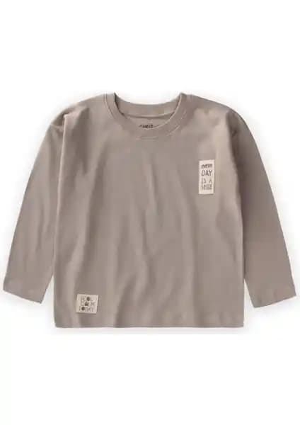 Cigit Mevsimlik Çocuk Tişörtü: Rahat ve Şık Pamuklu Giyim Seçeneği