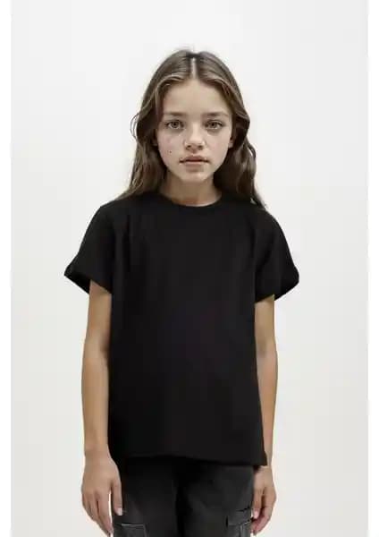 DeFacto Kız Çocuk Tişörtleri Karşılaştırması: Kısa ve Uzun Kollu Modellerin Özellikleri ve Kullanım Alanları