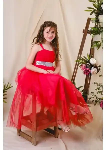 Kız Çocukları İçin Zarif ve Konforlu Tüllü Abiye Elbise Seçenekleri