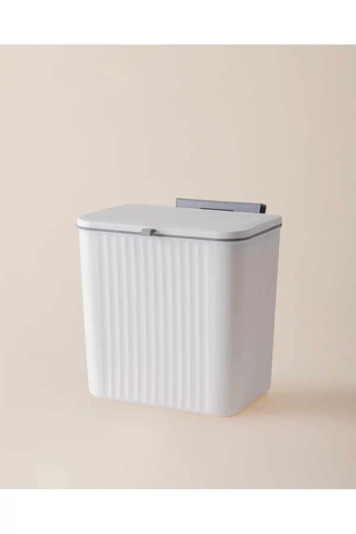 Madame Coco Ninon Askılı Çöp Kovası: Şık ve Dayanıklı Temizlik Çözümü