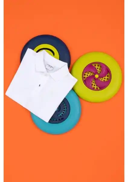 U.S. Polo Assn. Erkek Çocuk Beyaz Tişörtü: Şıklık ve Konforun Bir Arada Sunumu