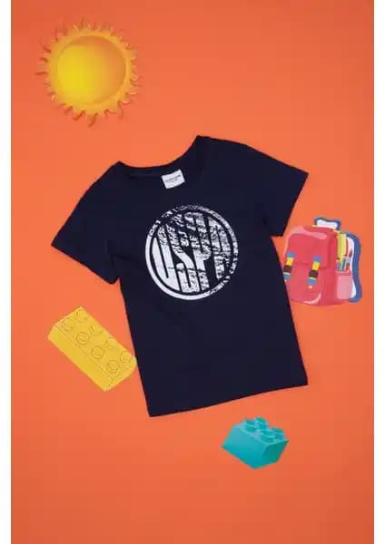 U.S. Polo Assn. Erkek Çocuk Tişörtleri Karşılaştırması: Lacivert ve Siyah Modellerin Özellikleri ve Kullanıcı Yorumları