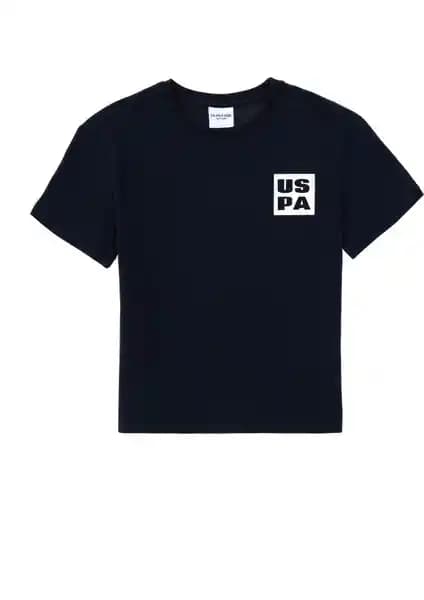 U.S. Polo Assn. Erkek Çocuklar İçin Lacivert ve Siyah Bisiklet Yaka Tişörtlerin Karşılaştırması