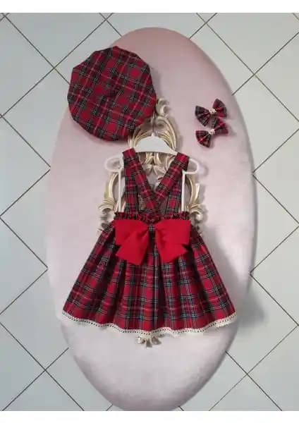 Eylülce Butik Kırmızı Ekoseli Salopet Takım: Şık ve Konforlu Çocuk Giyim Seçeneği