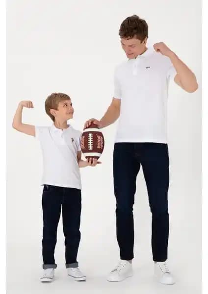U.S. Polo Assn. Erkek Çocuk Beyaz Polo Yaka ve Basic Tişörtleri Karşılaştırması