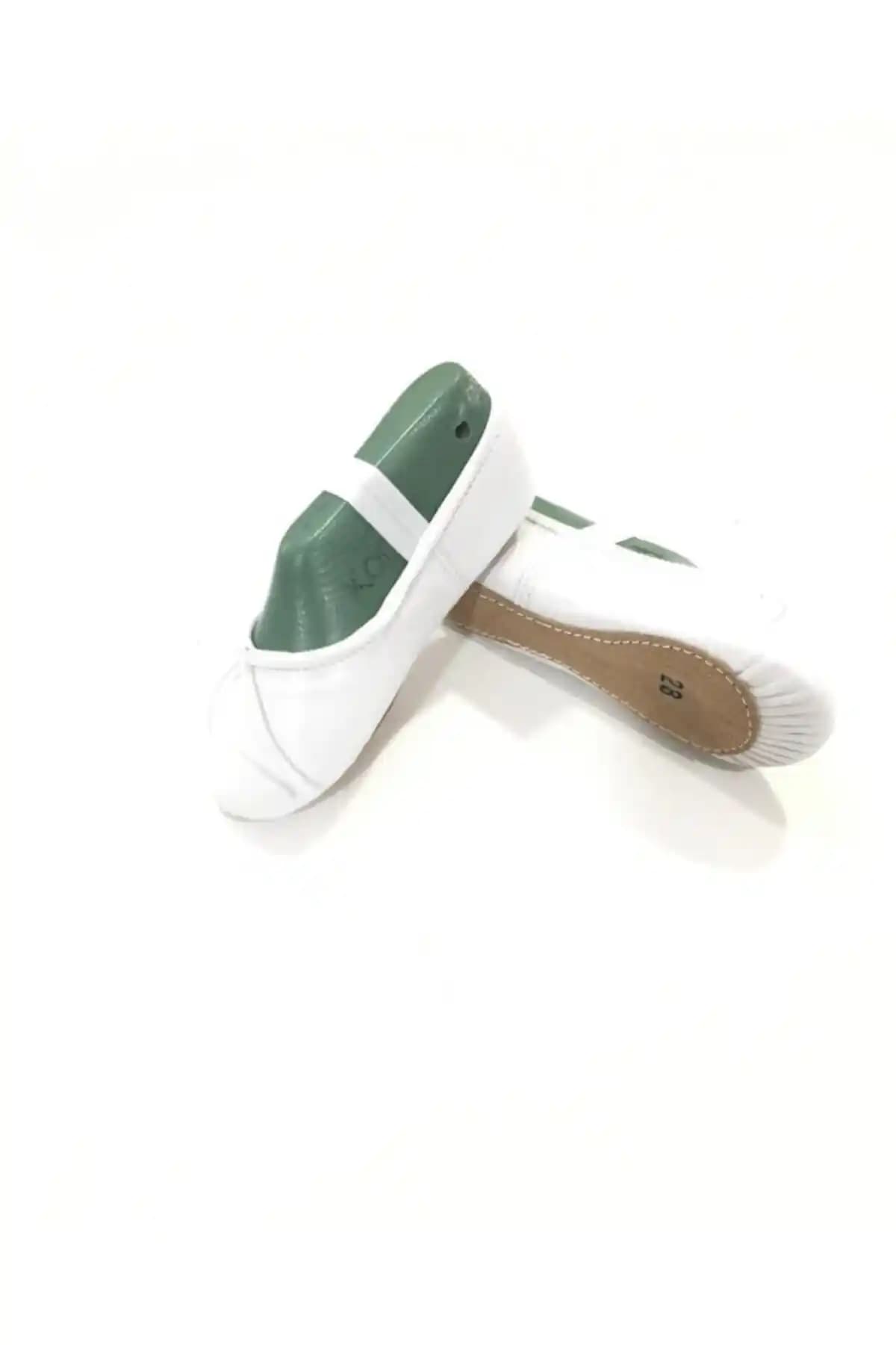 Yılz Bale ve Spor Beyaz Deri Tek Taban Bale Patiği - Şık ve Konforlu Kullanım İçin Uygun