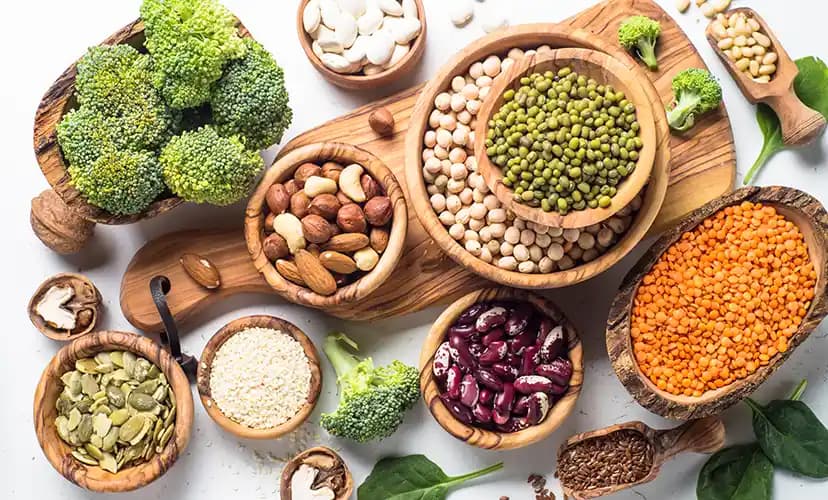 200 Kalorinin Altında Yüksek Proteinli Vejetaryen Atıştırmalık Seçenekleri ve Önerileri