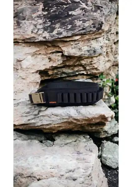 12 Kalibre Açık Fişeklik: 30 Fişe Kapasiteyle Taşıma ve Su Geçirmez PVC Kumaş Performansı