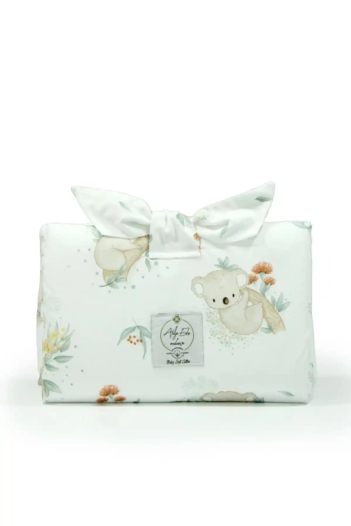 Atölye Eda Exclusive Bebek Alt Açma Örtüsü: İki Yüzlü, Sıvı Geçirmez ve Kolay Taşınır