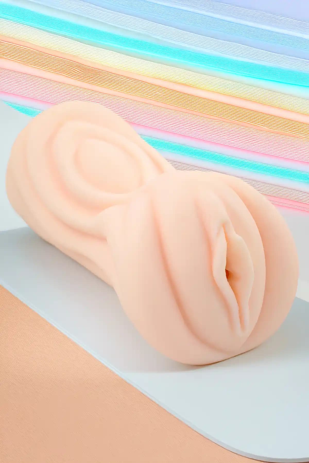 FEMSTAR Silikon Gerçek Ten Dokusuna Sahip El Tipi Boyutunda Yapay Mastürbatör İncelemesi