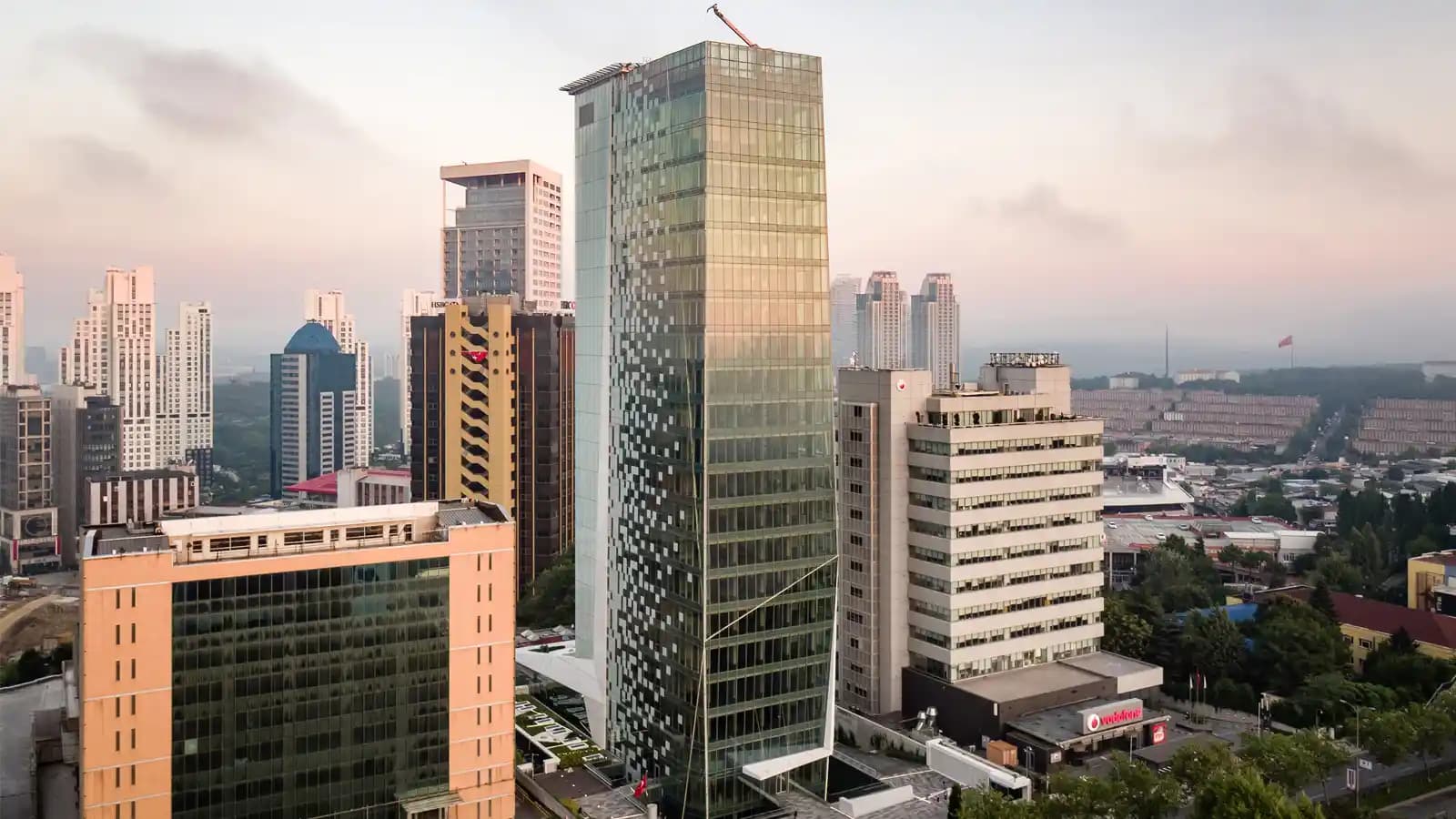 Doğuş Holding ve Perakende Sektöründeki Güncel Trendler ve Teknolojik Gelişmeler