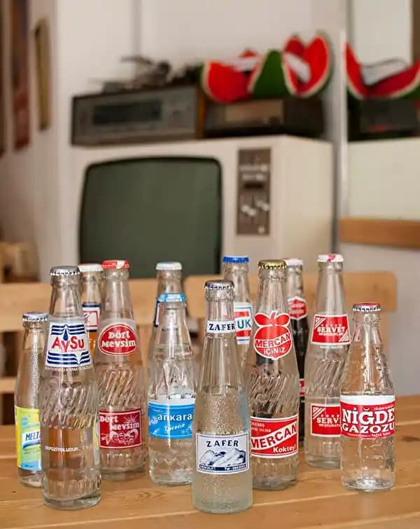 Eski Gazozların Tarihçesi ve Günümüzdeki Durumu: Türkiye'nin Nostaljik İçecekleri