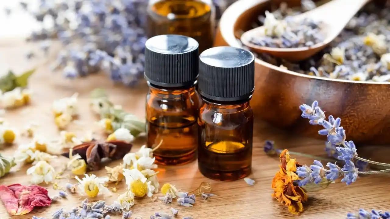 Evde Masaj Yağı Yapımı: Doğal ve Güvenli Bir Alternatifle Cilt Bakımı