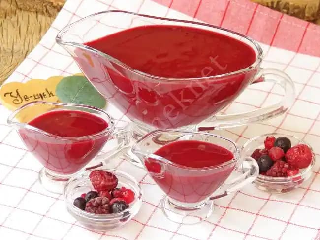 Evde Meyveli Sos Yapımı: Temel Malzemeler ve Pratik Tarifler