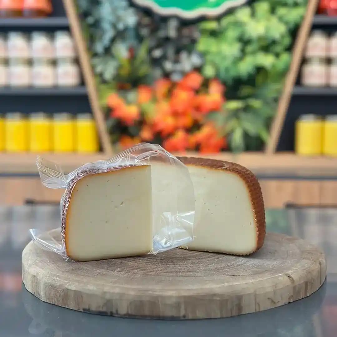 Hollanda İşli Peyniri: Lezzetli ve Pratik Kullanımıyla Güncel Peynir Seçenekleri