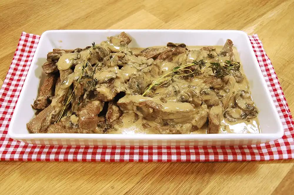 Kremalı Et Tarifleri ve Satın Alma İpuçları: Lezzetli ve Yuvarlak Dokulu Yemekler