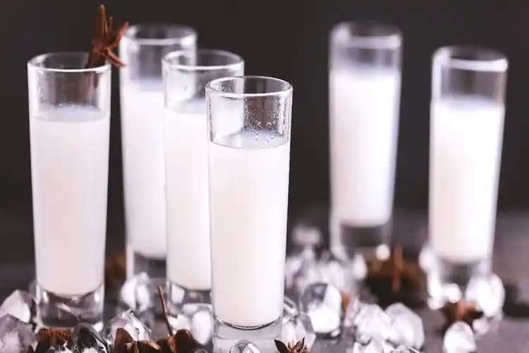 Rakıda Şeker Var mı? Rakıların Şeker İçeriği ve Sağlık Üzerindeki Etkileri