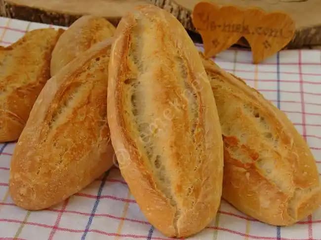 Somun Ekmek: Günümüz Tüketim Alışkanlıklarındaki Yeri ve Özellikleri