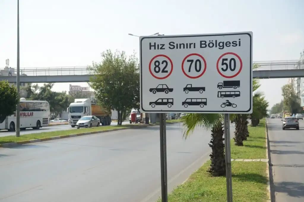 Şehir İçinde Motosiklet Hız Limitleri ve Güvenlik Yasal Düzenlemeleri