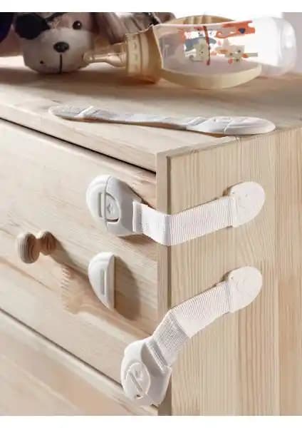 Bebek ve Çocuk Güvenlik Kilitleri Karşılaştırması: Güvenlik ve Dayanıklılık Analizi