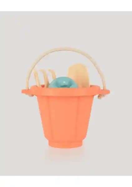 Çocuklar İçin En İyi Kum ve Plaj Setleri Karşılaştırması ve Güvenlik Analizi