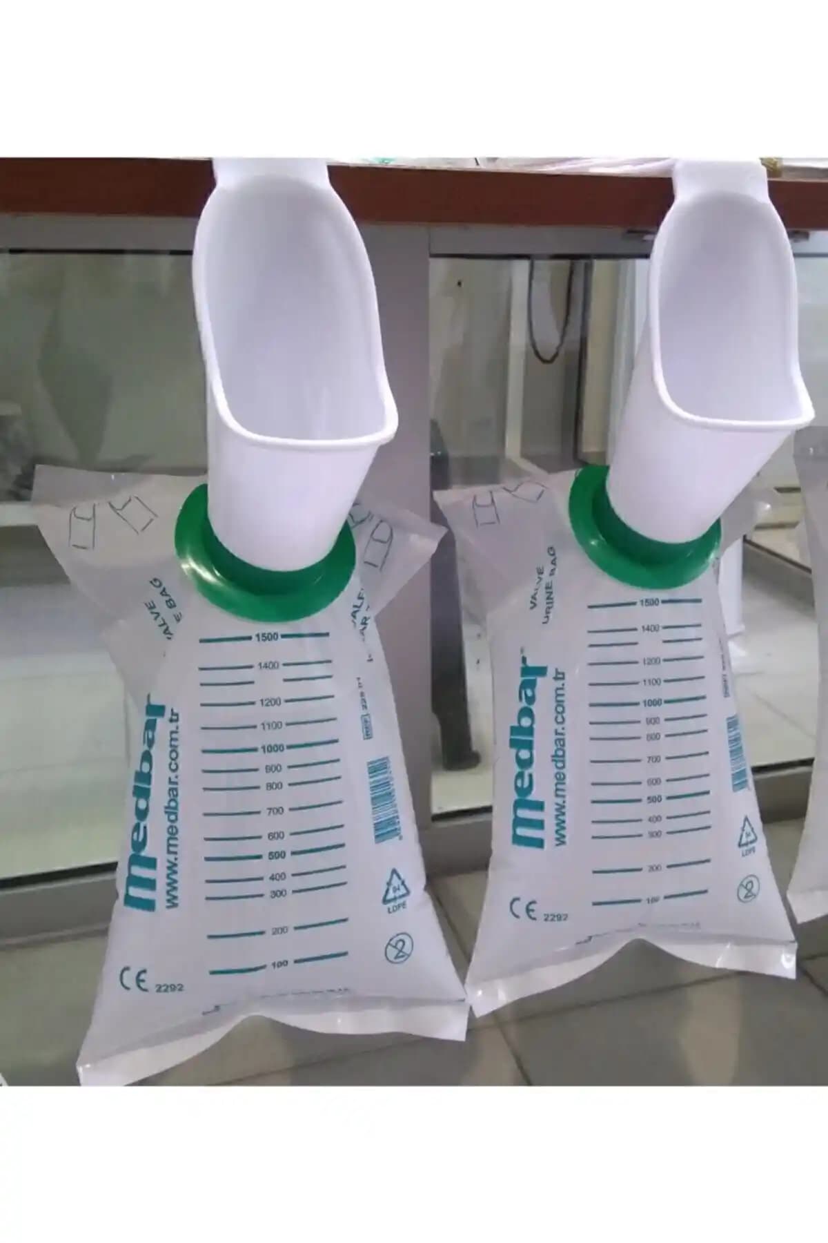 Medbar Valfli İdrar Torbası: Güvenilir ve Kullanışlı Medikal Çözüm Özellikleri ve Kullanım Alanları