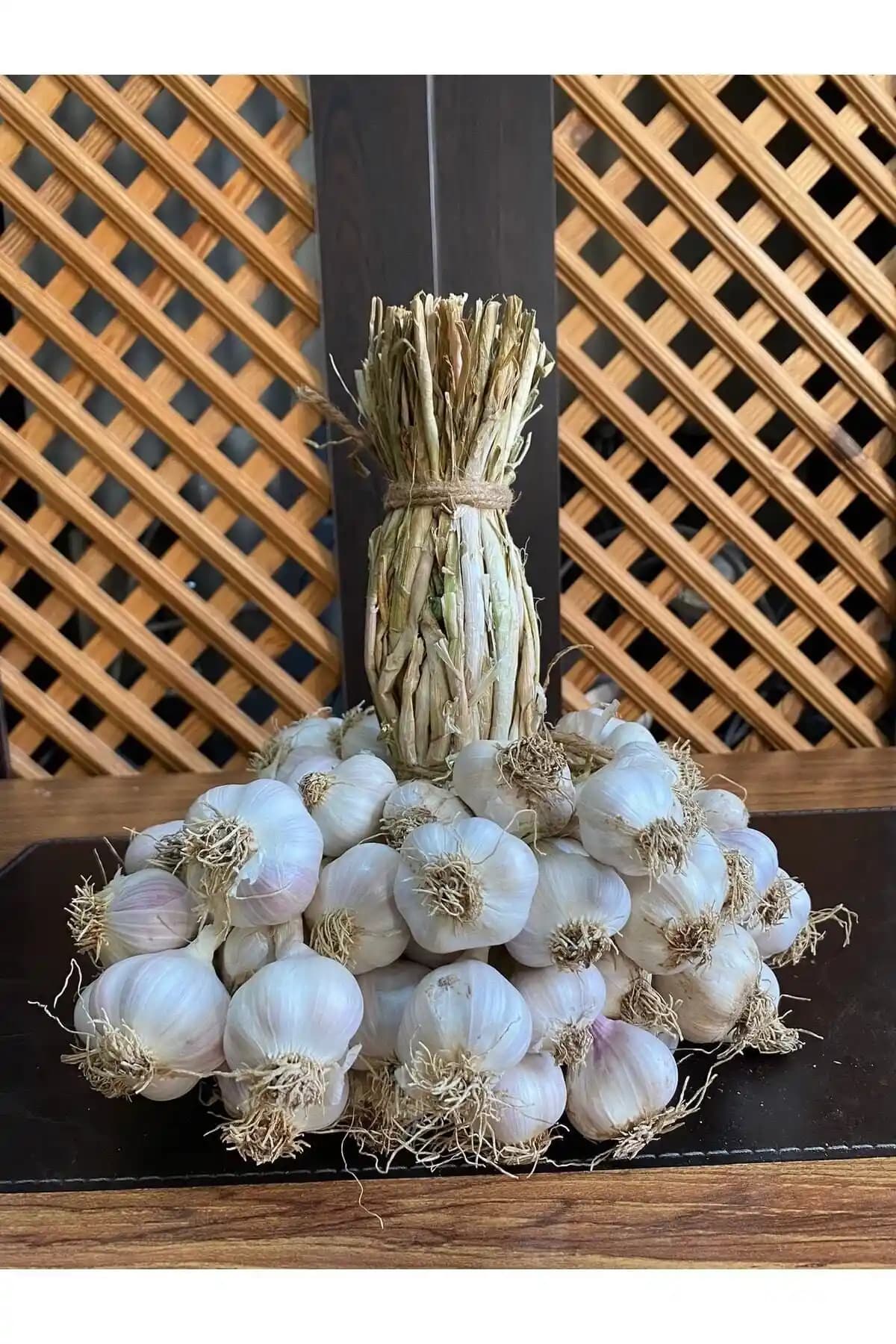 Taşköprü Sarımsağı 2 Kg Küçük Boy Doğal ve Lezzetli Sarımsak Ürünü