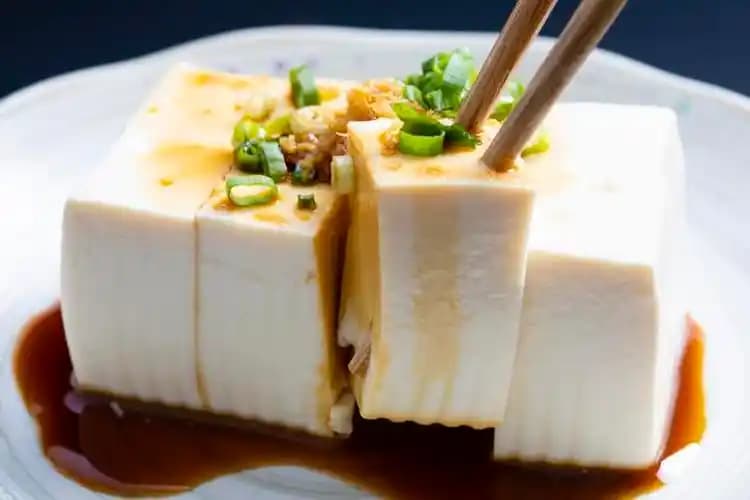 Tofu ile Sağlıklı ve Çeşitli Yemek Tarifleri: Pişirme Yöntemleri ve Kullanım Alanları