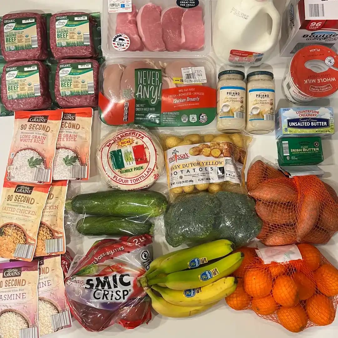 Clearwater, FL'de Aldi Marketinden 99 Dolarla Haftalık Yemek Hazırlama ve Bütçe Yönetimi