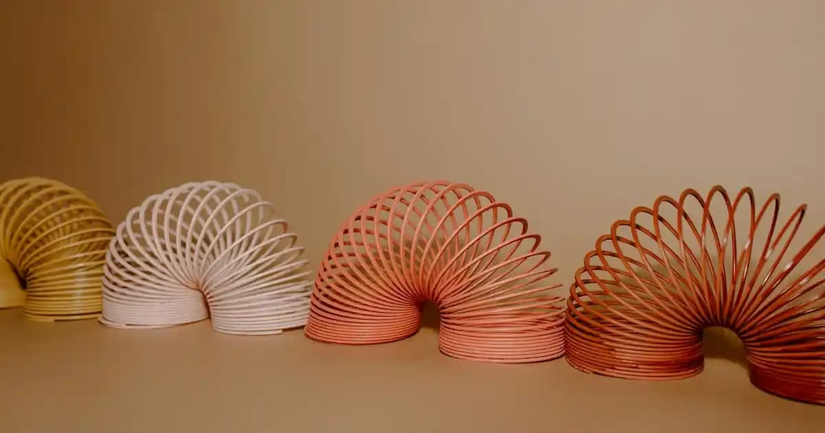 Ev Yapımı Tavuk Suyunun Buzdolabında Jelatin Haline Gelmesinin Nedenleri ve Önemi