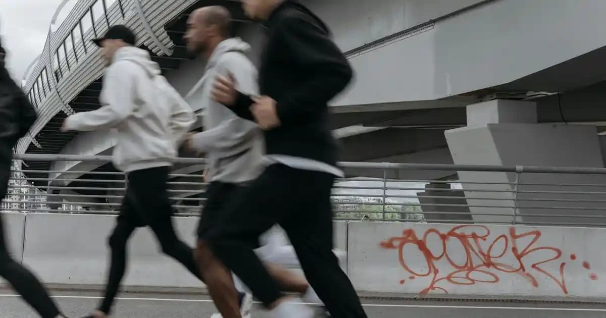 İş Yerinde Sağlıklı ve Pratik Öğle Yemeği Hazırlama Yöntemleri ve Beslenme Önerileri