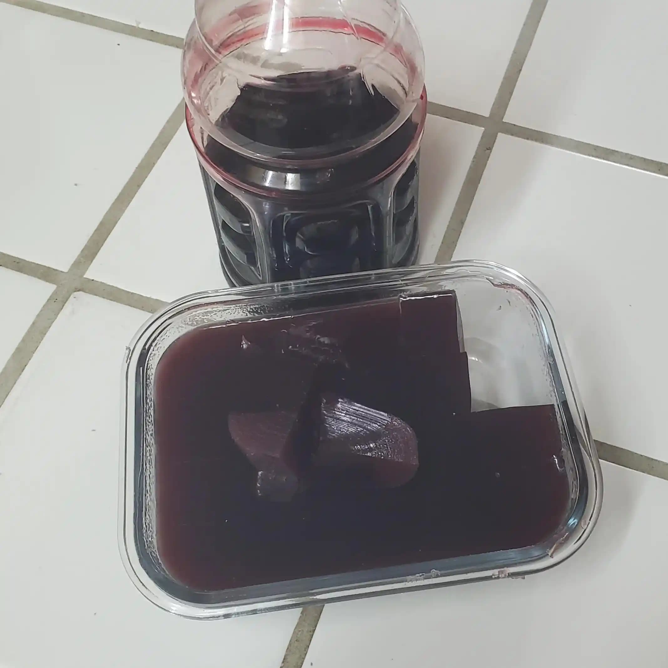 Kurutulmuş Hibiskus ile Evde Doğal Meyve Suyu ve Jelatin Hazırlama Yöntemleri