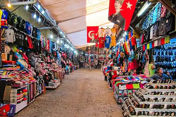 Antalya'da Market Fiyatlarındaki Bölgesel Farklılıklar ve Etkileyen Faktörler Analizi