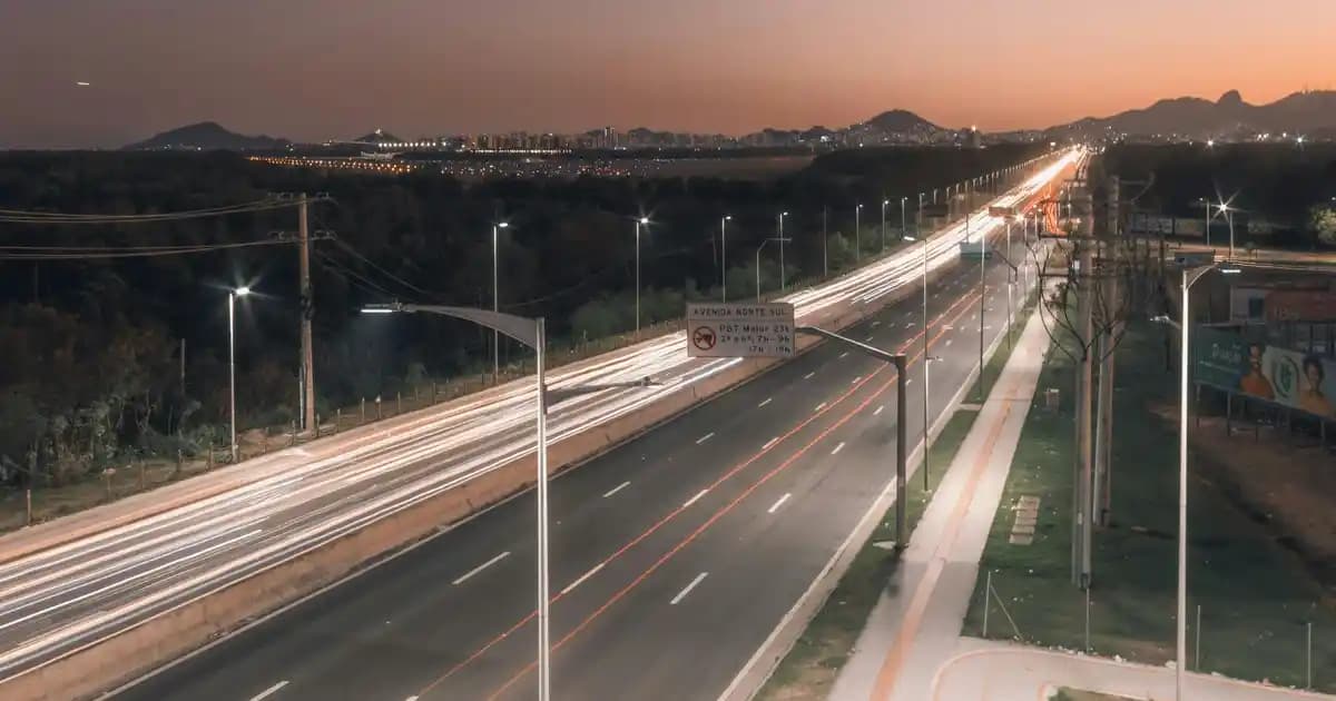 Doğal Bentonit Kedi Kumu: Temel Özellikleri ve Kullanım Avantajları Hakkında Bilgiler