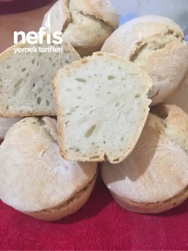 Ekşi Mayalı Köy Ekmeği: Geleneksel Üretim ve Doğal Lezzetin Günümüzdeki Yeri