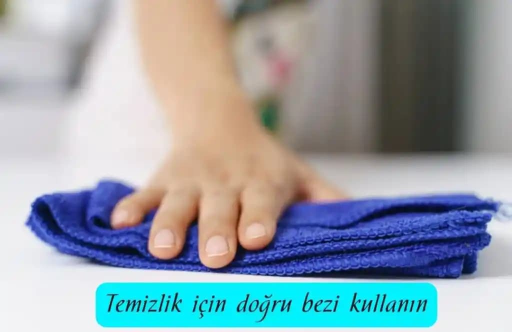 Ev Temizliğinde Temizlik Bezlerinin Seçimi ve Doğru Kullanım Yöntemleri
