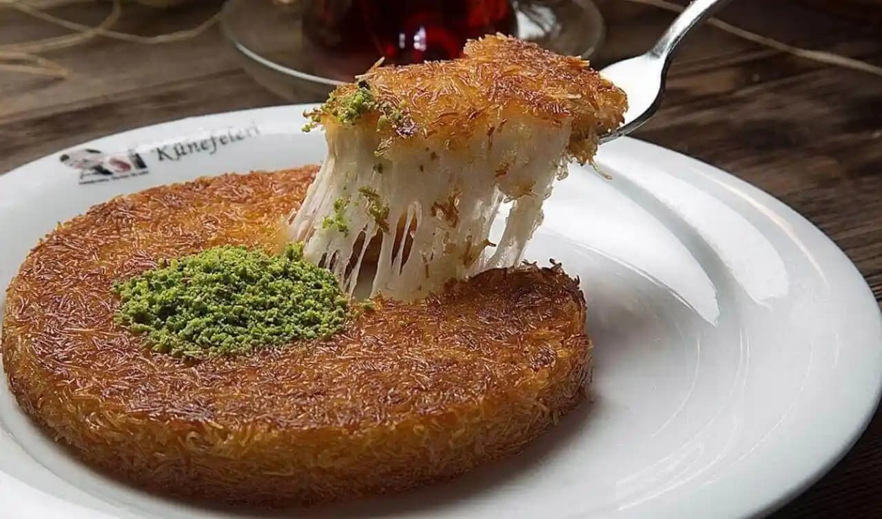 Geleneksel Künefe Malzemeleri ve Kalite Önemi: Tazelik ve Lezzetin Sırrı