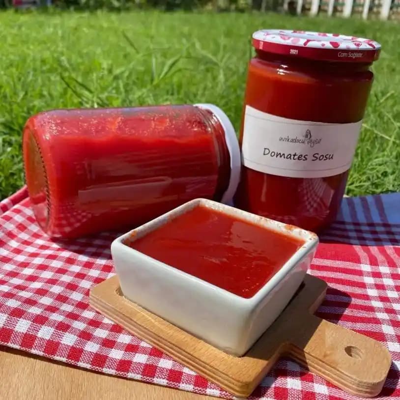 Gerçek Doğal Domates Sosları: Kalite, Üretim ve Tüketici Tercihleri Üzerine Bir İnceleme