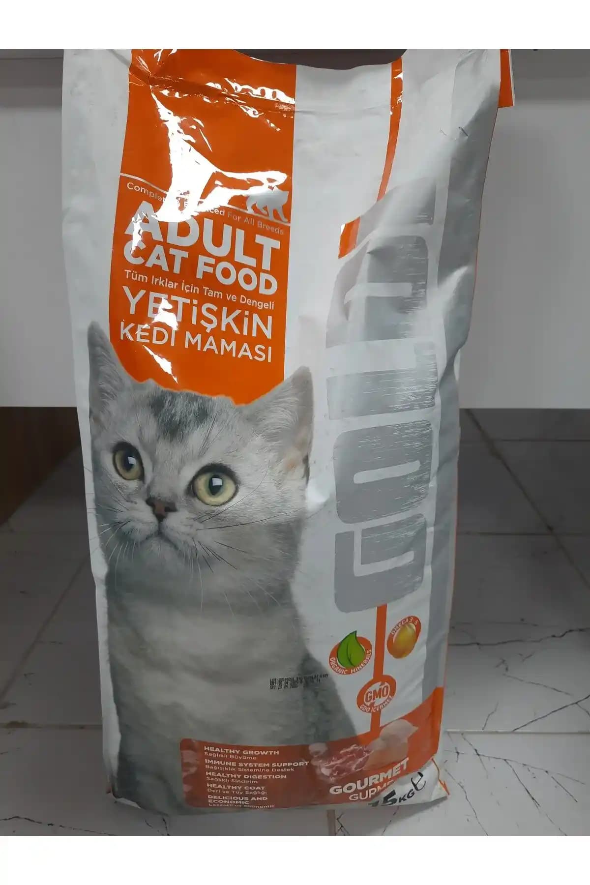 Gurme ve Kaliteli Kedi Mamaları: Seçim Kriterleri ve Özellikler