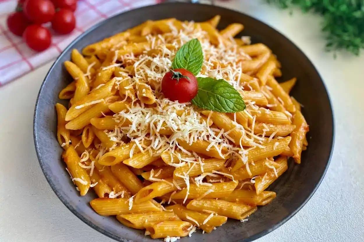 İtalyan Makarnası Çeşitleri ve Pratik Tarifler ile Lezzetli Yemekler Hazırlama Rehberi