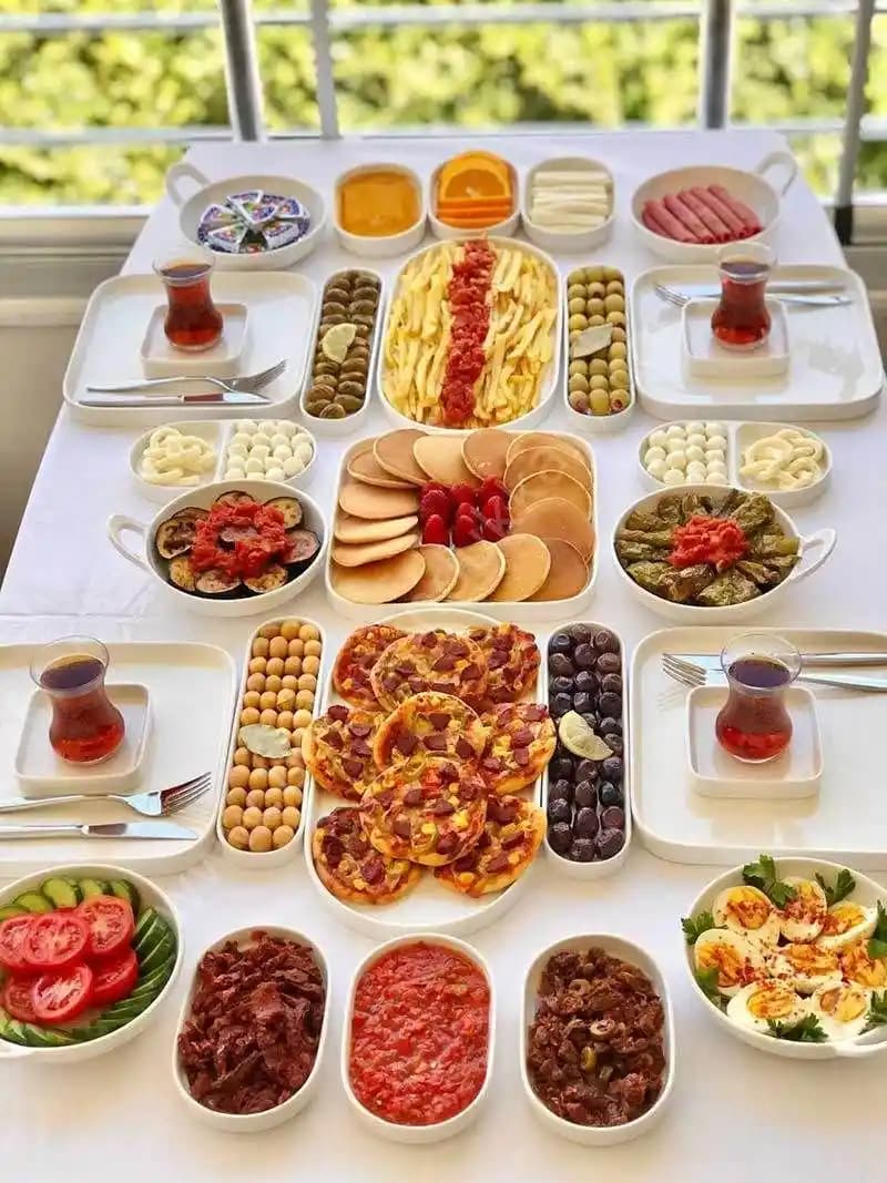 Kahvaltılık ve Atıştırmalıkların Günlük Yaşamdaki Yeri ve Çeşitleri