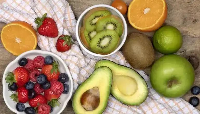 Kemik Sağlığını Destekleyen Magnezyum İçeren Meyveler ve Beslenme Tavsiyeleri