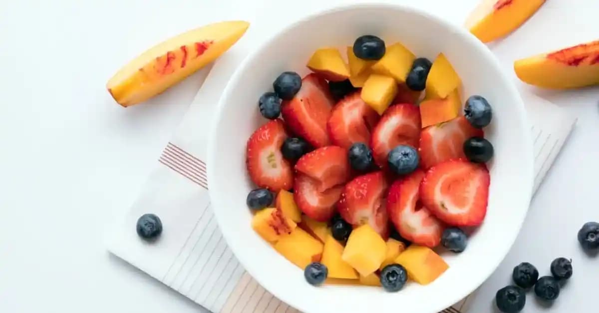 Meyve Aromalı Ferahlatıcı Atıştırmalıklar Yaz Aylarında Serinlik ve Lezzet İçin Ideal Seçenekler